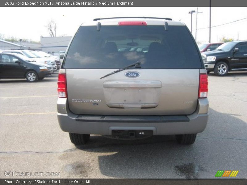 Arizona Beige Metallic / Medium Parchment 2003 Ford Expedition XLT