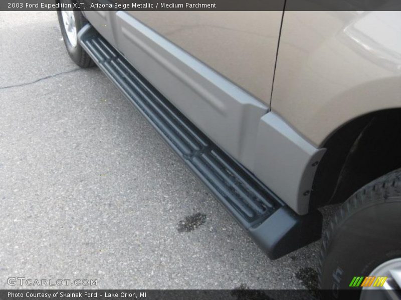 Arizona Beige Metallic / Medium Parchment 2003 Ford Expedition XLT