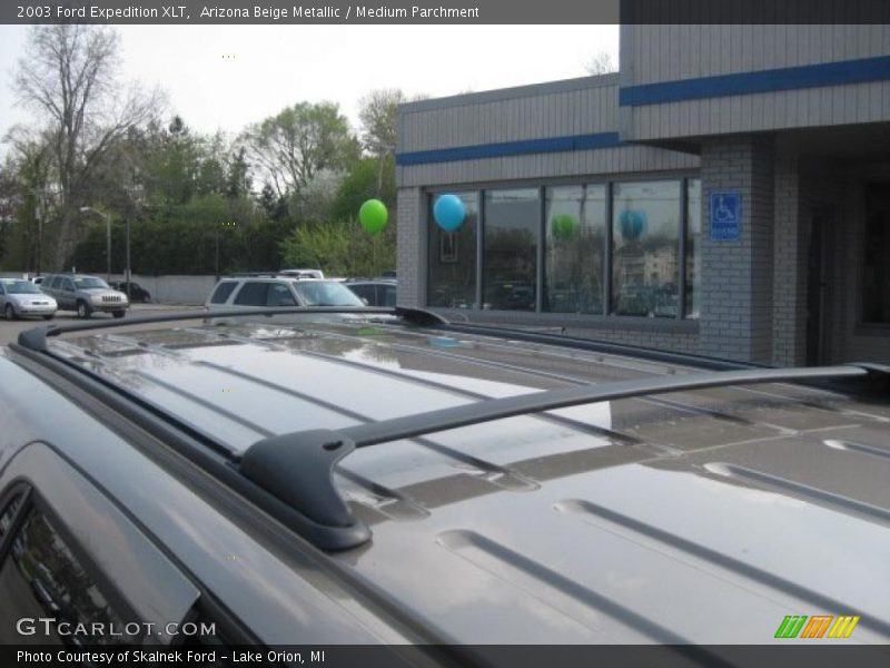 Arizona Beige Metallic / Medium Parchment 2003 Ford Expedition XLT