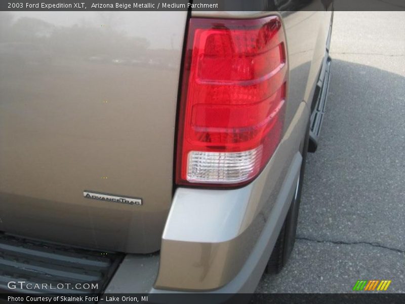 Arizona Beige Metallic / Medium Parchment 2003 Ford Expedition XLT