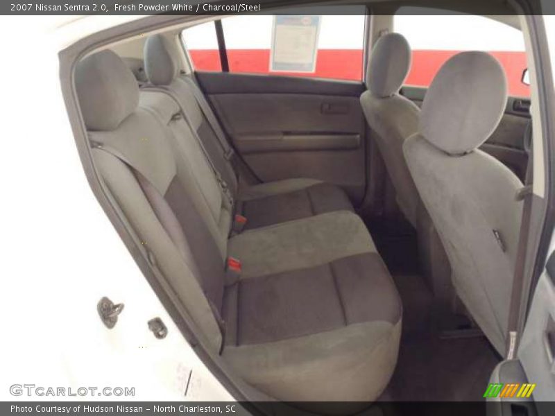Fresh Powder White / Charcoal/Steel 2007 Nissan Sentra 2.0