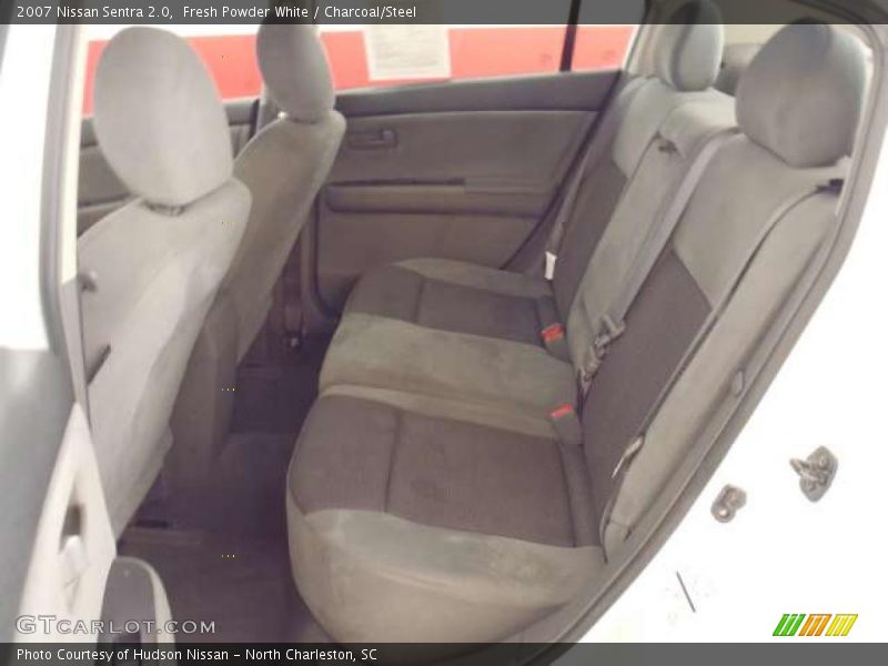Fresh Powder White / Charcoal/Steel 2007 Nissan Sentra 2.0