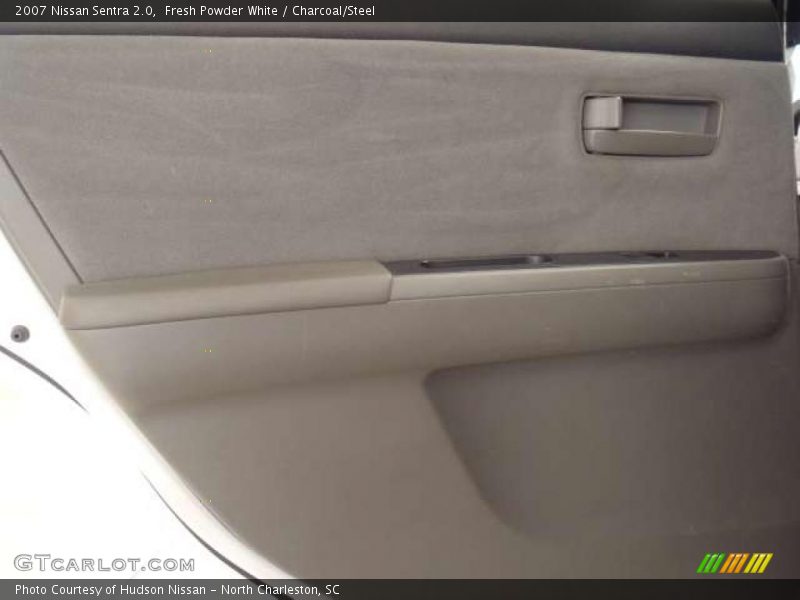 Fresh Powder White / Charcoal/Steel 2007 Nissan Sentra 2.0