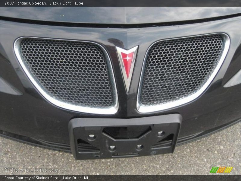 Black / Light Taupe 2007 Pontiac G6 Sedan