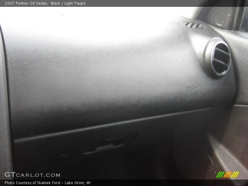 Black / Light Taupe 2007 Pontiac G6 Sedan