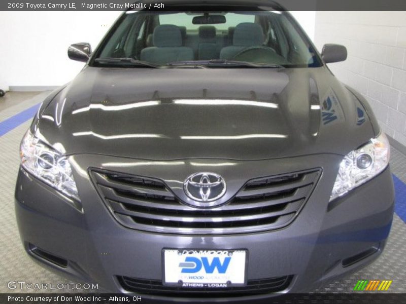 Magnetic Gray Metallic / Ash 2009 Toyota Camry LE