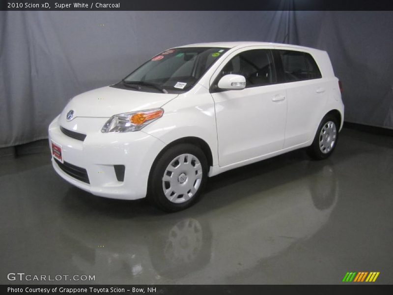 Super White / Charcoal 2010 Scion xD