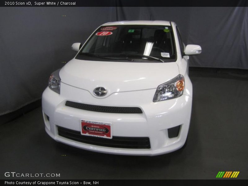 Super White / Charcoal 2010 Scion xD