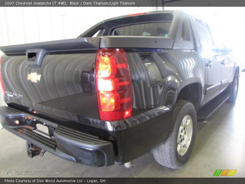 Black / Dark Titanium/Light Titanium 2007 Chevrolet Avalanche LT 4WD