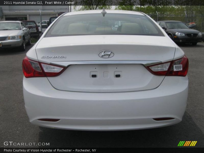 Pearl White / Camel 2011 Hyundai Sonata GLS