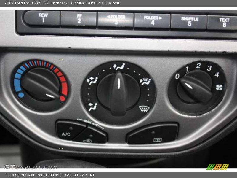 CD Silver Metallic / Charcoal 2007 Ford Focus ZX5 SES Hatchback