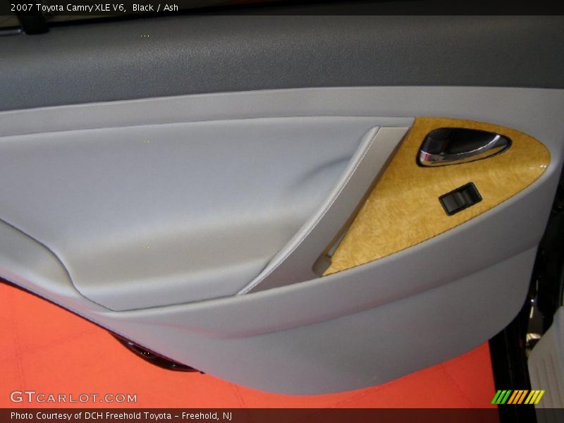 Black / Ash 2007 Toyota Camry XLE V6