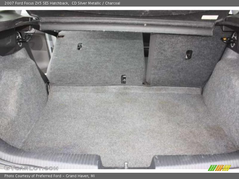CD Silver Metallic / Charcoal 2007 Ford Focus ZX5 SES Hatchback