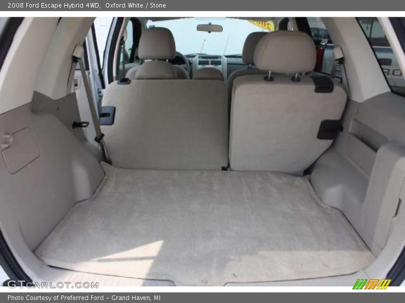  2008 Escape Hybrid 4WD Trunk