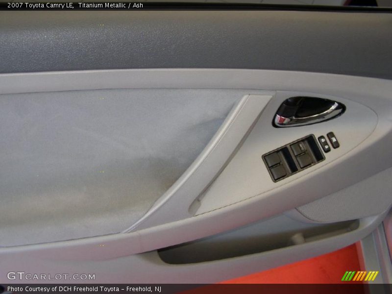 Titanium Metallic / Ash 2007 Toyota Camry LE