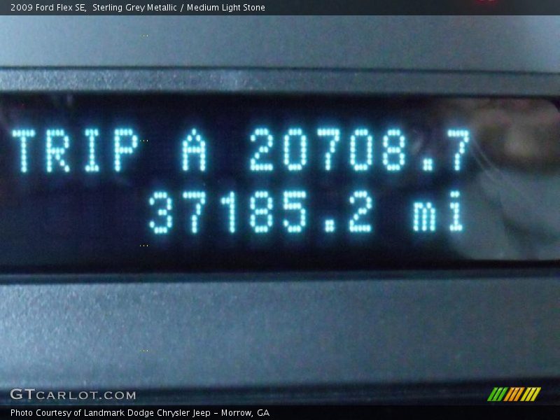 Sterling Grey Metallic / Medium Light Stone 2009 Ford Flex SE