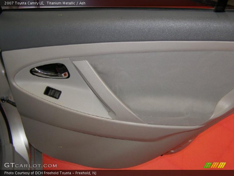 Titanium Metallic / Ash 2007 Toyota Camry LE