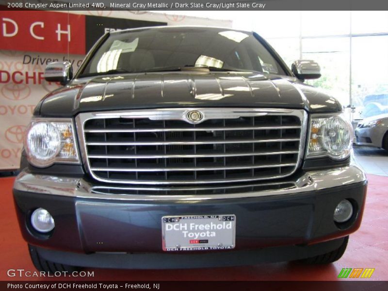 Mineral Gray Metallic / Dark Slate Gray/Light Slate Gray 2008 Chrysler Aspen Limited 4WD