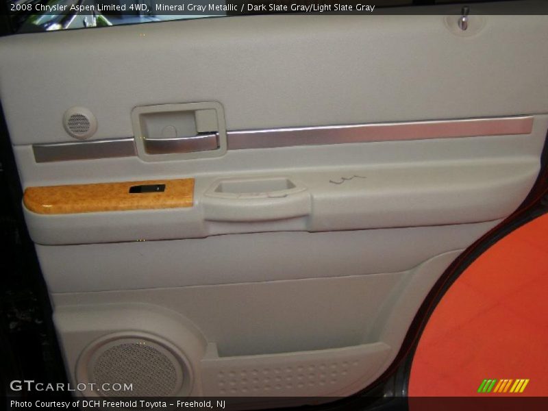 Mineral Gray Metallic / Dark Slate Gray/Light Slate Gray 2008 Chrysler Aspen Limited 4WD