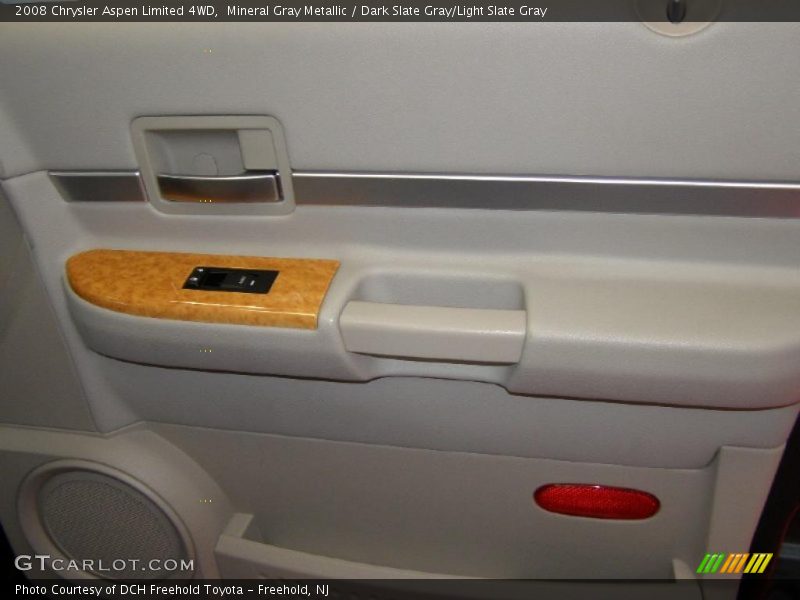 Mineral Gray Metallic / Dark Slate Gray/Light Slate Gray 2008 Chrysler Aspen Limited 4WD