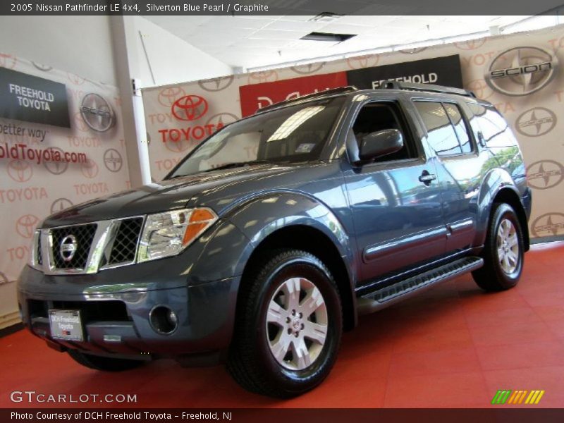 Silverton Blue Pearl / Graphite 2005 Nissan Pathfinder LE 4x4