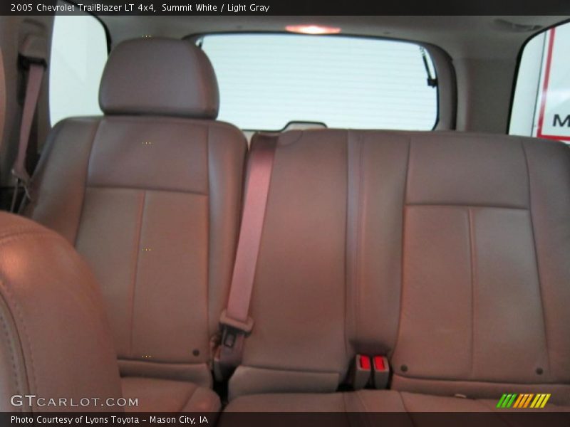 Summit White / Light Gray 2005 Chevrolet TrailBlazer LT 4x4