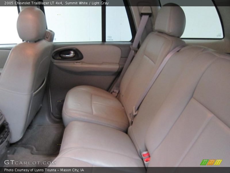 Summit White / Light Gray 2005 Chevrolet TrailBlazer LT 4x4