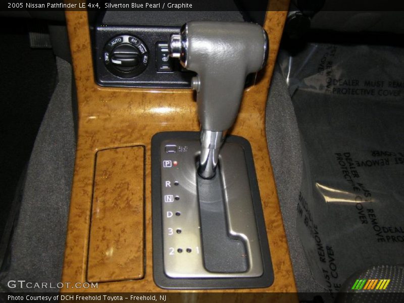 Silverton Blue Pearl / Graphite 2005 Nissan Pathfinder LE 4x4