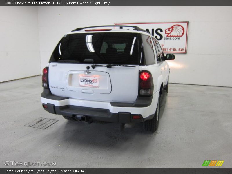 Summit White / Light Gray 2005 Chevrolet TrailBlazer LT 4x4