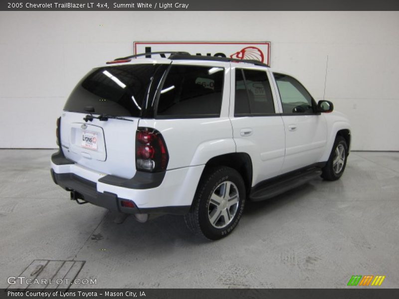 Summit White / Light Gray 2005 Chevrolet TrailBlazer LT 4x4