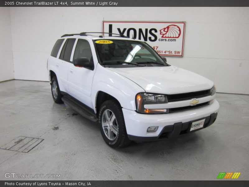 Summit White / Light Gray 2005 Chevrolet TrailBlazer LT 4x4