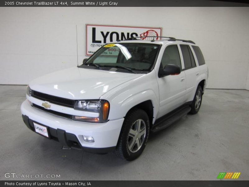 Summit White / Light Gray 2005 Chevrolet TrailBlazer LT 4x4