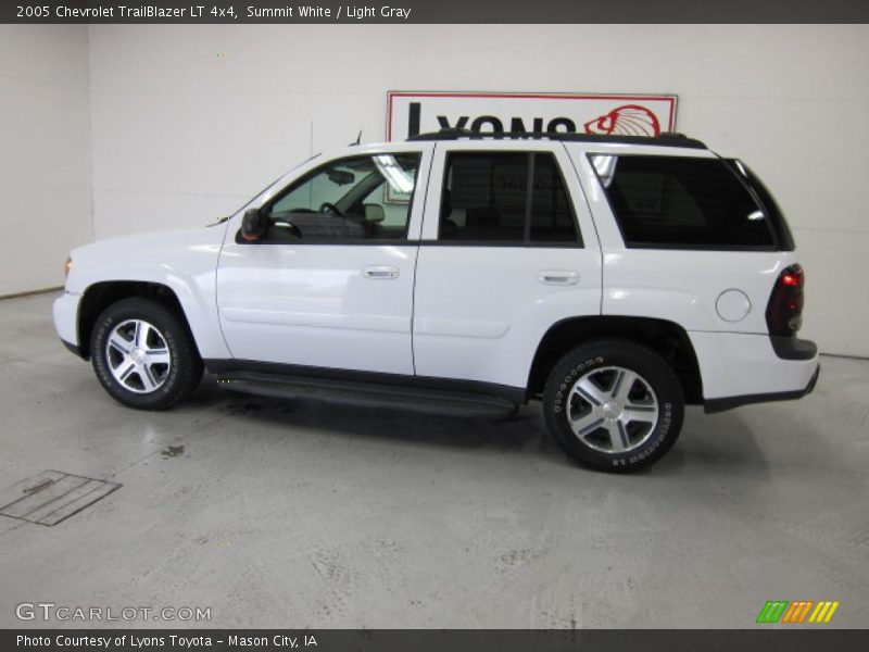 Summit White / Light Gray 2005 Chevrolet TrailBlazer LT 4x4