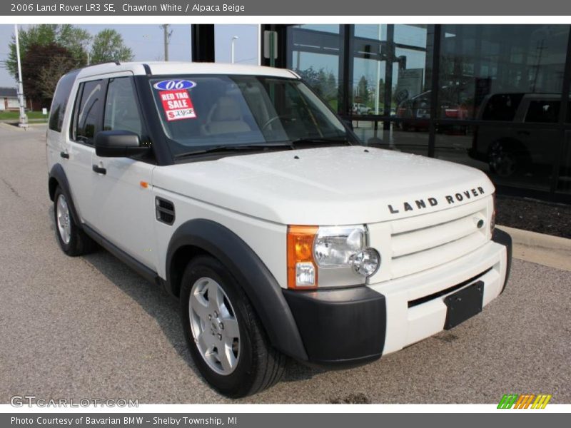 Front 3/4 View of 2006 LR3 SE