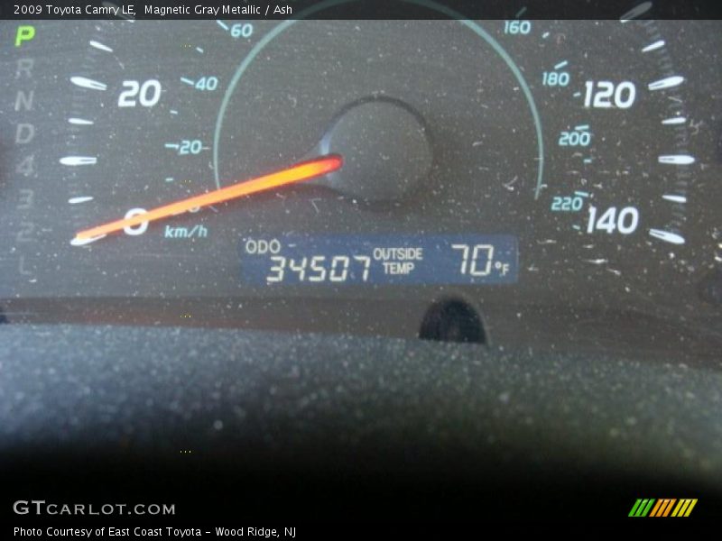 Magnetic Gray Metallic / Ash 2009 Toyota Camry LE