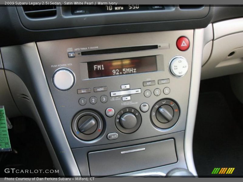 Satin White Pearl / Warm Ivory 2009 Subaru Legacy 2.5i Sedan