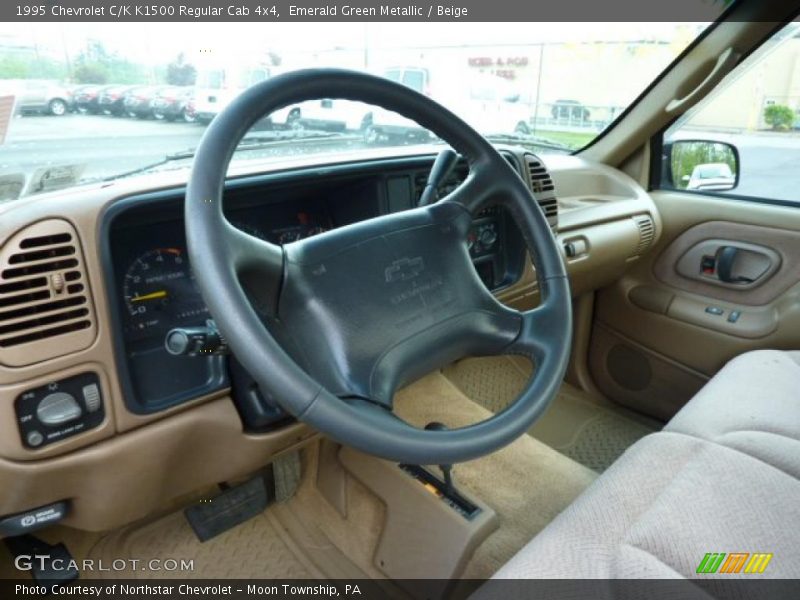 Emerald Green Metallic / Beige 1995 Chevrolet C/K K1500 Regular Cab 4x4
