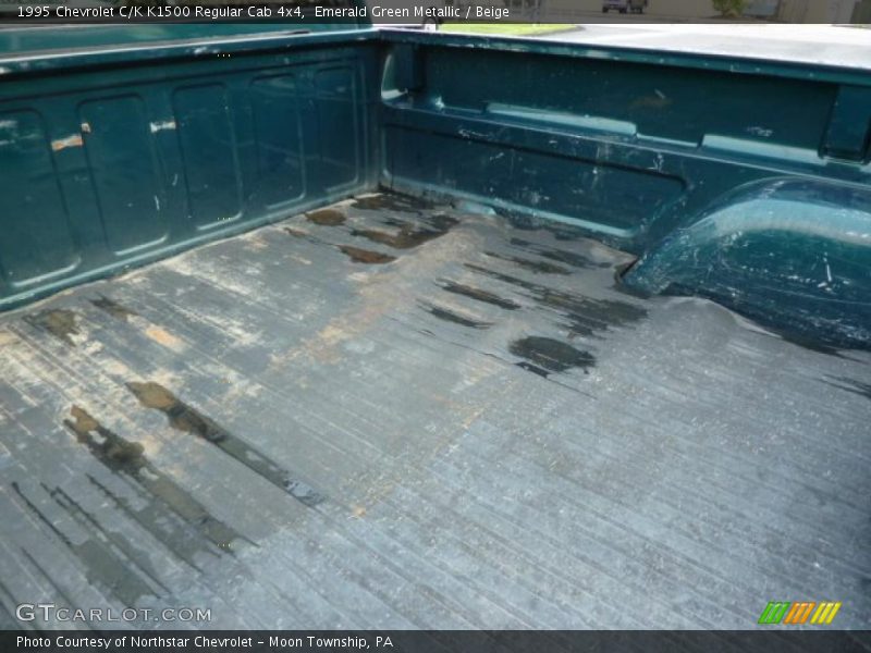 Emerald Green Metallic / Beige 1995 Chevrolet C/K K1500 Regular Cab 4x4