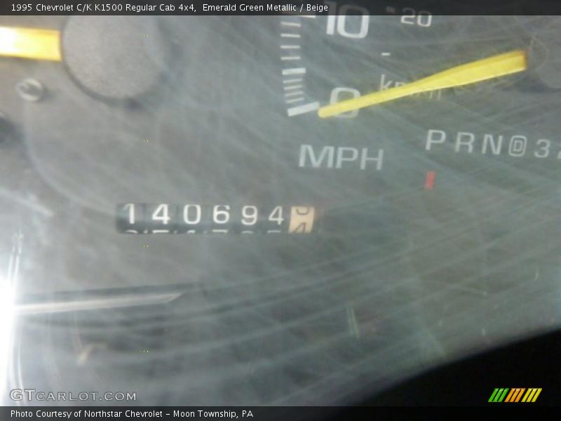 Emerald Green Metallic / Beige 1995 Chevrolet C/K K1500 Regular Cab 4x4
