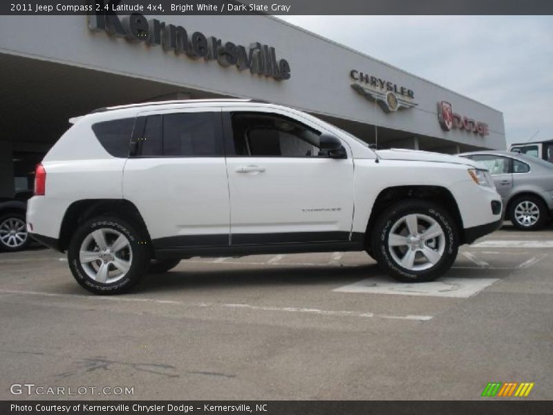 Bright White / Dark Slate Gray 2011 Jeep Compass 2.4 Latitude 4x4