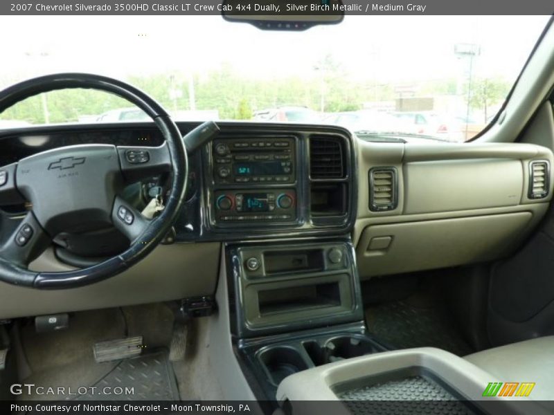 Silver Birch Metallic / Medium Gray 2007 Chevrolet Silverado 3500HD Classic LT Crew Cab 4x4 Dually