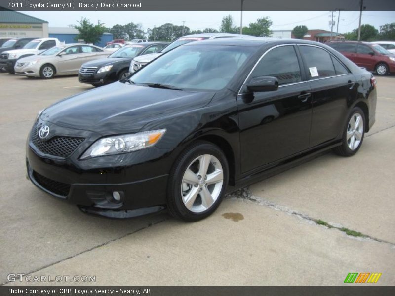 Black / Dark Charcoal 2011 Toyota Camry SE