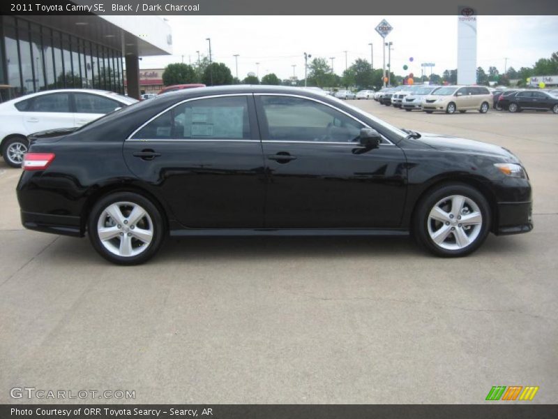 Black / Dark Charcoal 2011 Toyota Camry SE