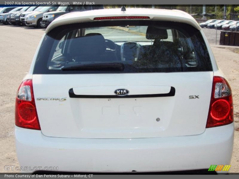 White / Black 2007 Kia Spectra Spectra5 SX Wagon