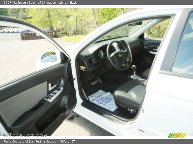 White / Black 2007 Kia Spectra Spectra5 SX Wagon