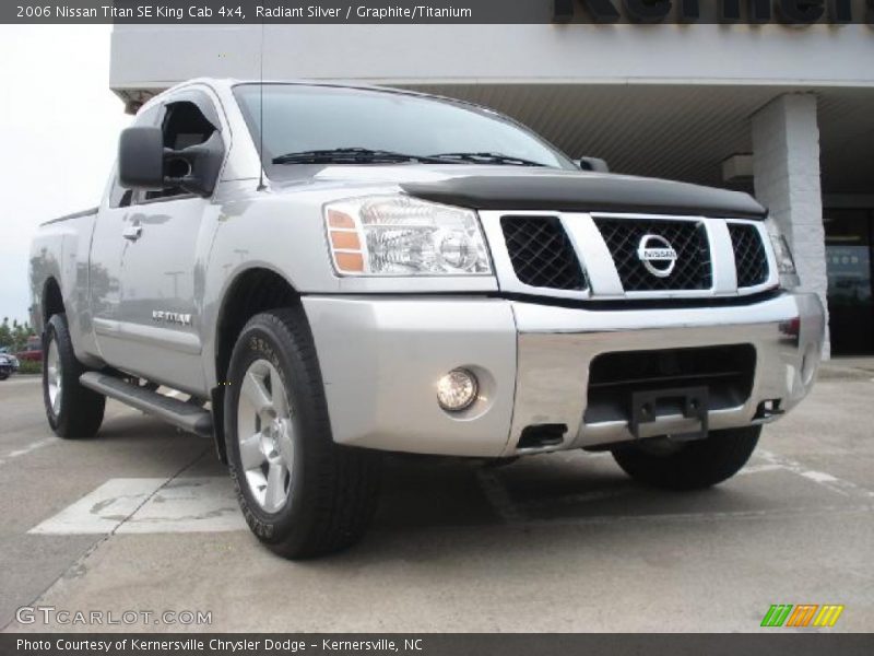 Radiant Silver / Graphite/Titanium 2006 Nissan Titan SE King Cab 4x4