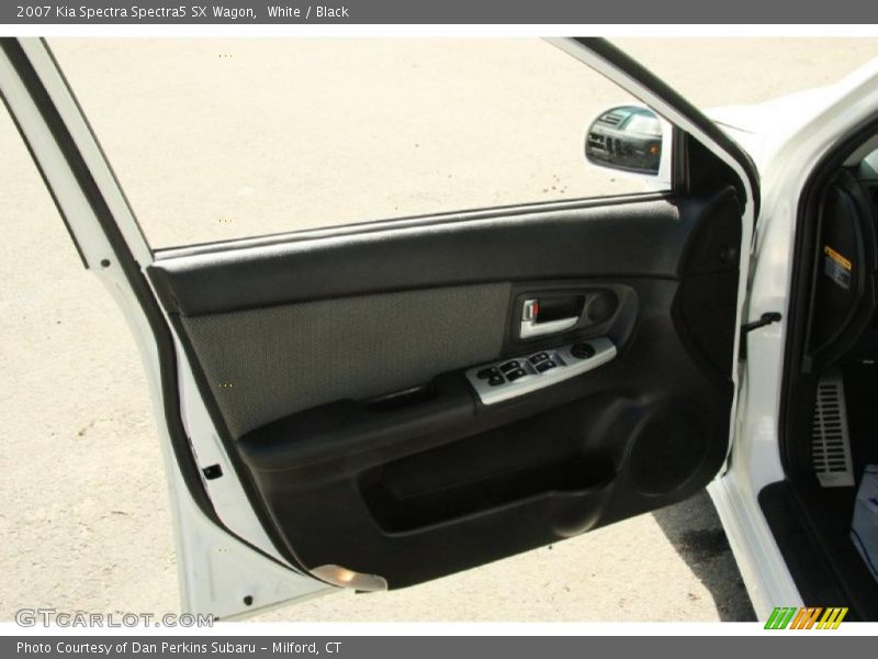 White / Black 2007 Kia Spectra Spectra5 SX Wagon