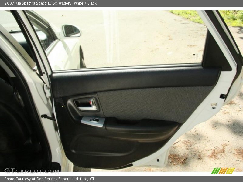 White / Black 2007 Kia Spectra Spectra5 SX Wagon