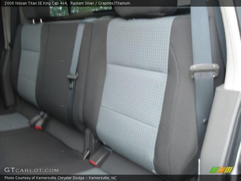 Radiant Silver / Graphite/Titanium 2006 Nissan Titan SE King Cab 4x4