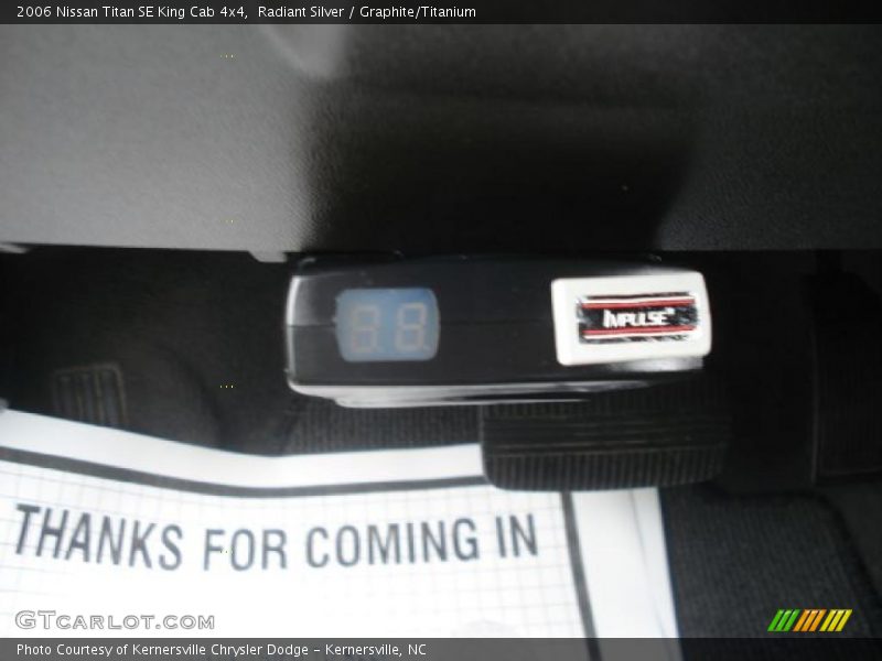Radiant Silver / Graphite/Titanium 2006 Nissan Titan SE King Cab 4x4